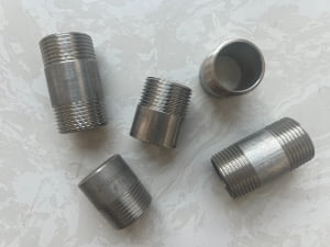 DIN 2440 pipe nipple