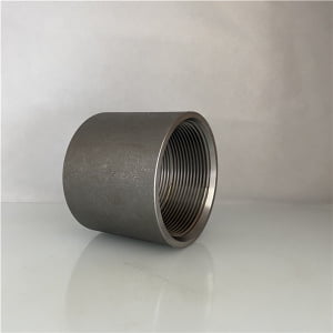 NPT Black Extra Heavy Half Merchant Coupling