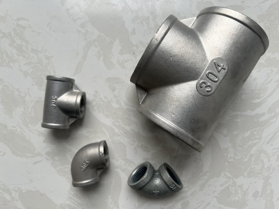 pipe tee and pipe elbow