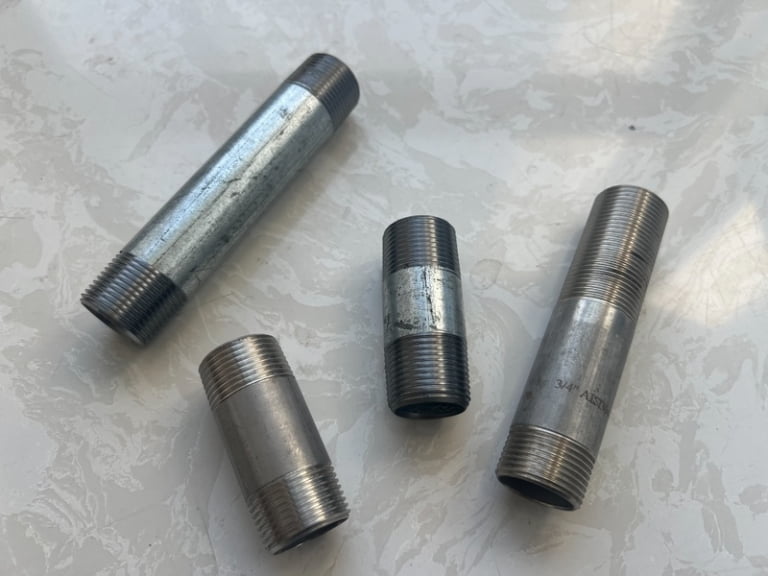 pipe fittings stainless nipple vs galvanized nipple
